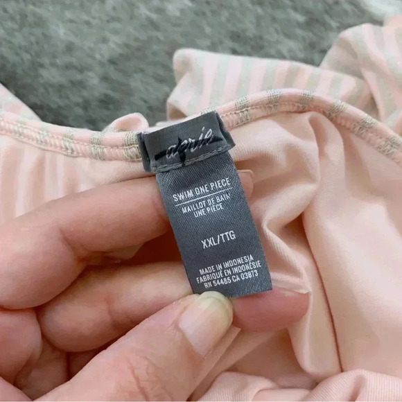 Aerie Ruffle Back One Piece Swimsuit - Picture 5 of 14